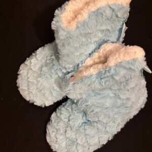 Blue & White Faux Sherpa Lined Slippers  7911  NWT Boutique